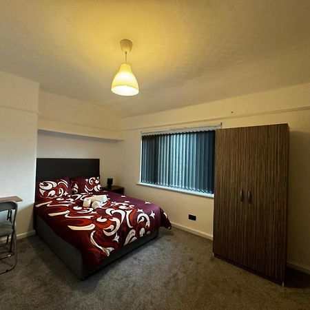 Double Bed Na Greater Manchester Hotel Stalybridge Exterior photo